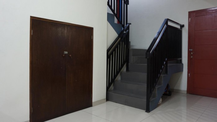 Ruko gandeng 2 dijual di Jl. Raya Sawangan Pancoran Mas Depok